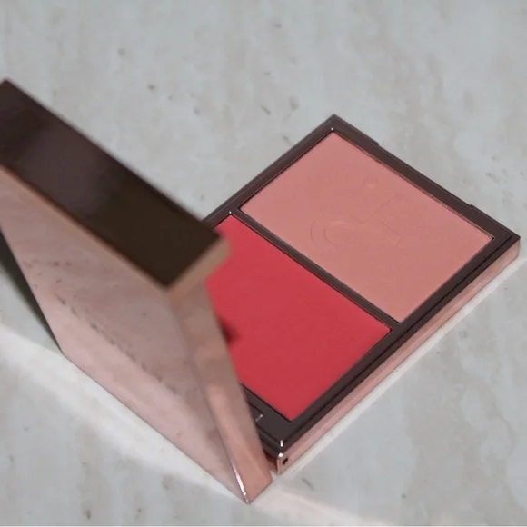 PATRICK TA ‘Do We Know Her?’ Major Headlines Double-Take Creme & Powder Blush - Picture 16 of 16